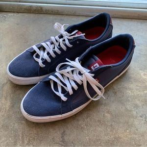~ Mens DC shoes suede/canvas skate shoes, light ware ~